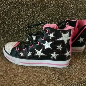 Shoes - Size 1 Y Shoes - Size 1 Y